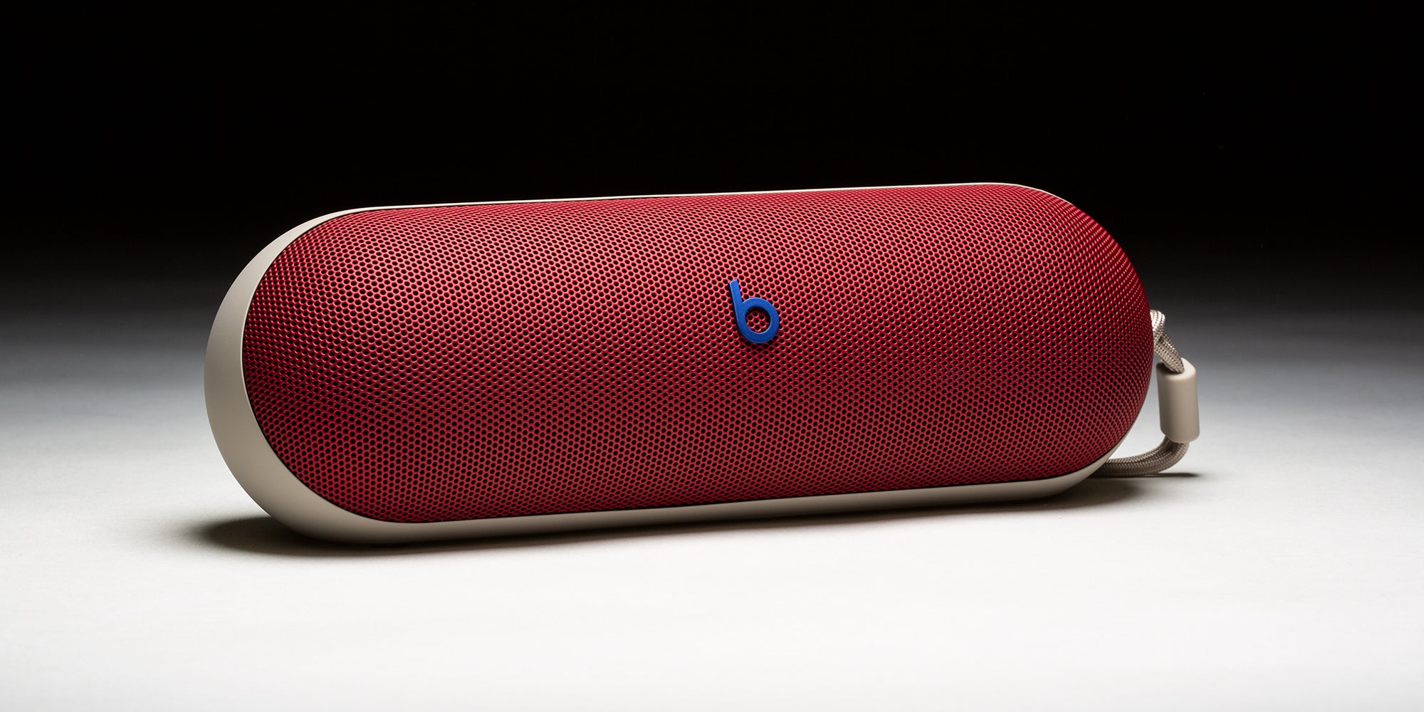 Beats Pill Candy Apple Matte