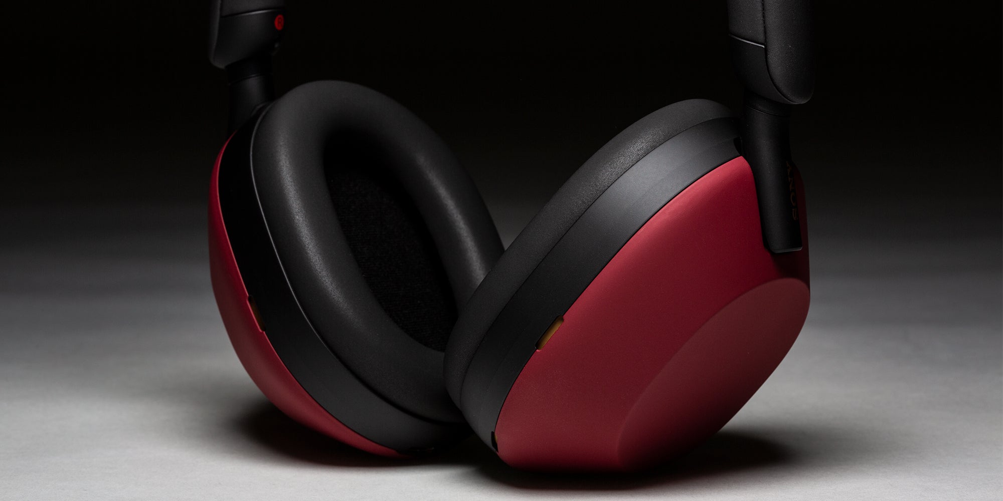 Cranberry Matte Sony WH 1000XM5